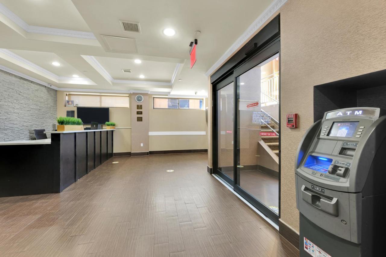 Hotel Pergola Jamaica Jfk نيو يورك المظهر الخارجي الصورة